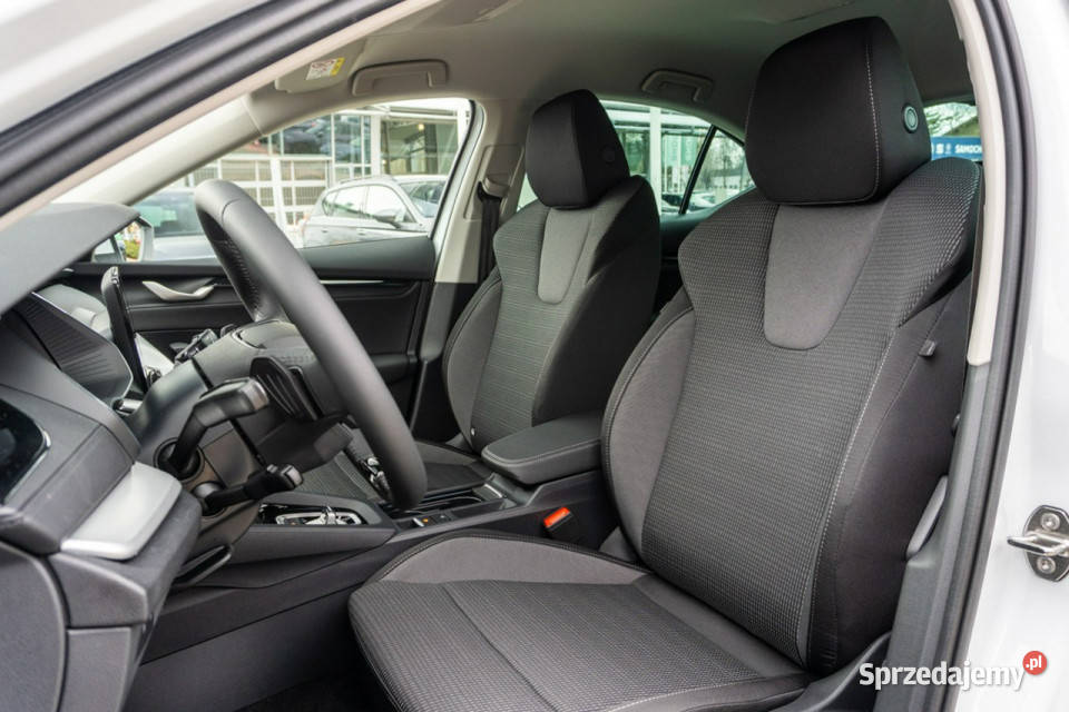 koda Octavia Drive Essence 20 TDI 150 DSG gniazdo USB Łódź