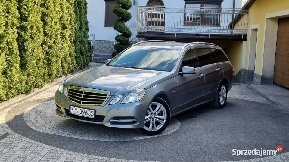Mercedes E 220 AVANTGARDE Automat 170 Led Zarejestrowany w Polsce Mercedes-Benz Płońsk sprzedam