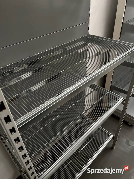 Regał metalowy siatkowy wzmacniany do sklepu