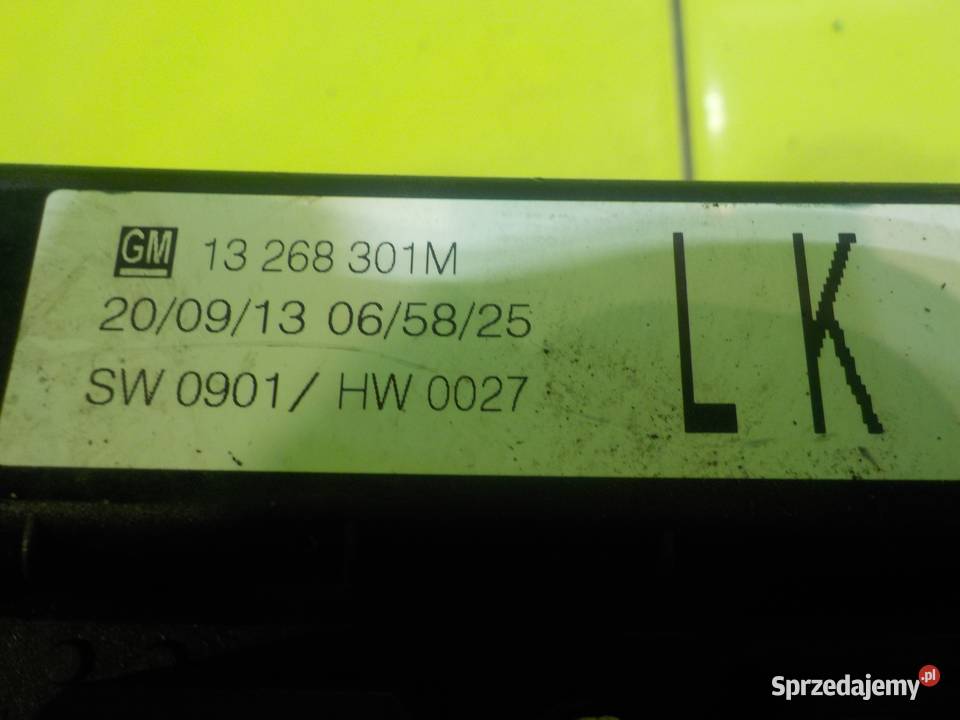 ZAFIRA B II LIFT 16 B 13r skrzynka bezpiecznikow Suków sprzedam