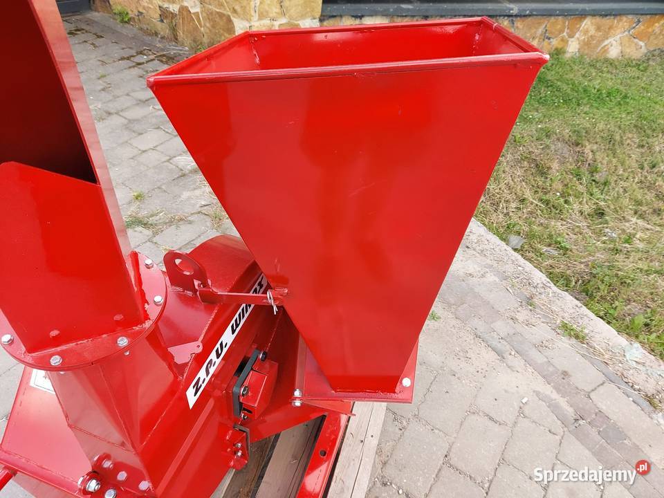 Rębak do gałęzi tarczowy z wyrzutem zrębki Mroczków Duży sprzedam
