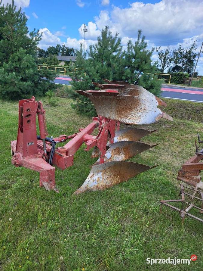Pług 3 skibowy obrotowy Pługi kujawsko-pomorskie