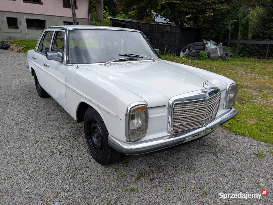 Mercedes Benz W115 200 z klimatyzacją małopolskie Poręba Wielka