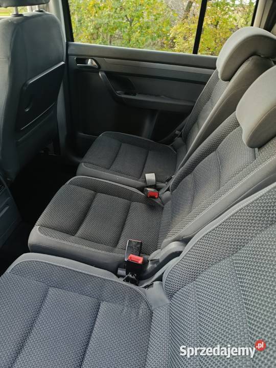 Volkswagen Touran 16TDI 2011r 7 osobowy Rok produkcji 2011 Hanna sprzedam