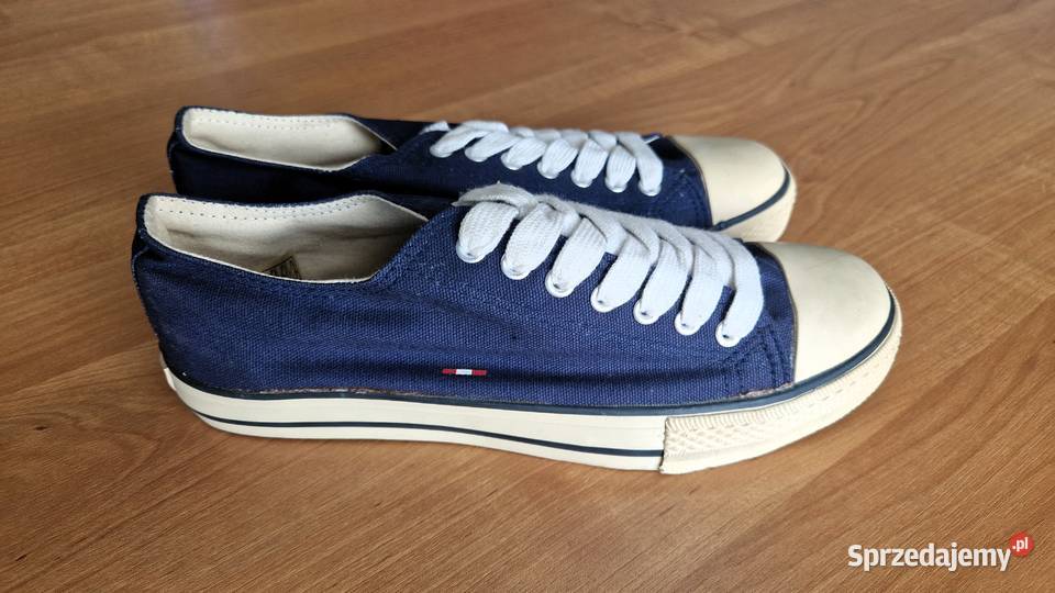 Nowe trampki Smiths 41 Nowy Dwór Mazowiecki