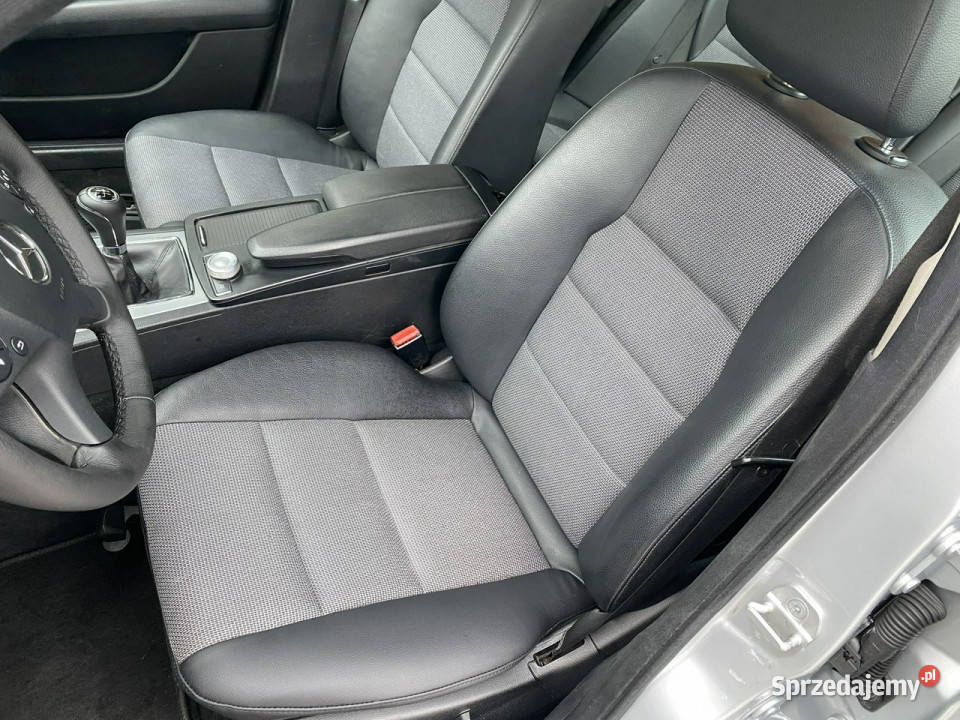 Mercedes C 200 zadbana 100 oryginalny Mercedes-Benz Poznań