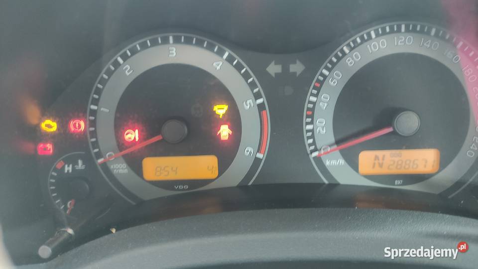 ładna zadbana Toyota Auris uszkodzony silnik Rok produkcji 2011 Kętrzyn sprzedam