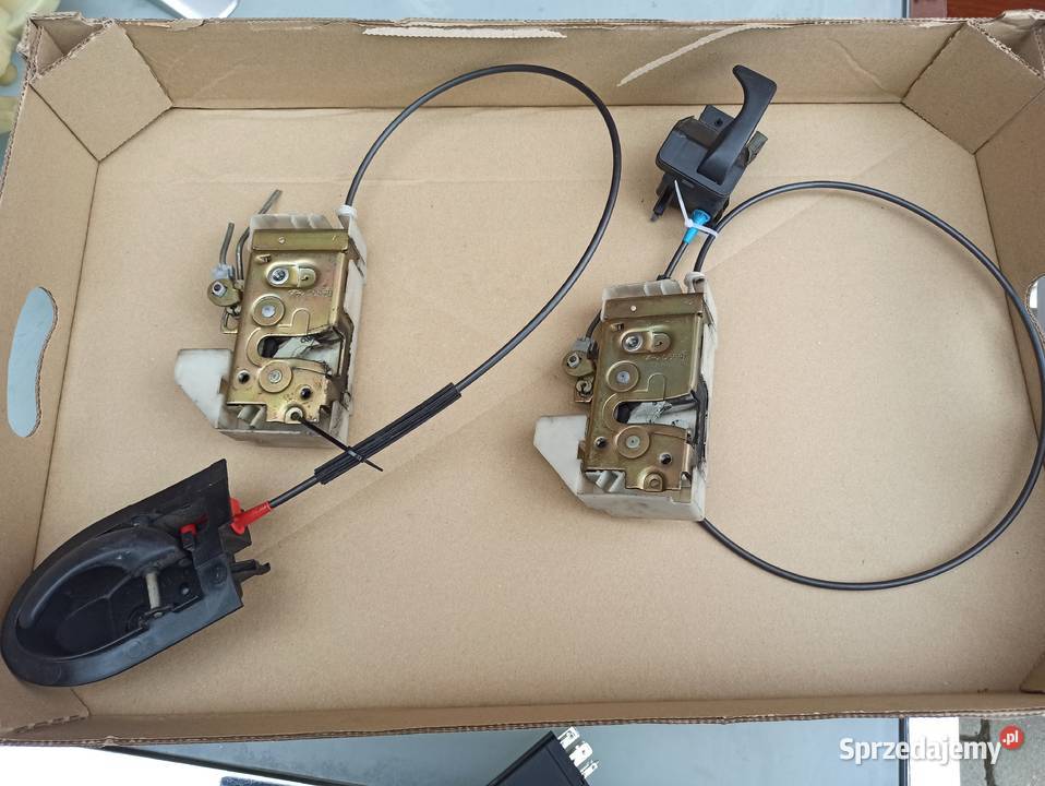 Ford Fiesta Mk4 MK3 Zamek lewy przód dolnośląskie Bolesławiec sprzedam