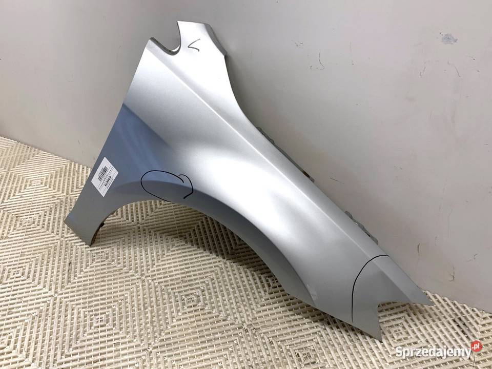 BŁOTNIK PRAWY PRZÓD VW GOLF VII Hatchback