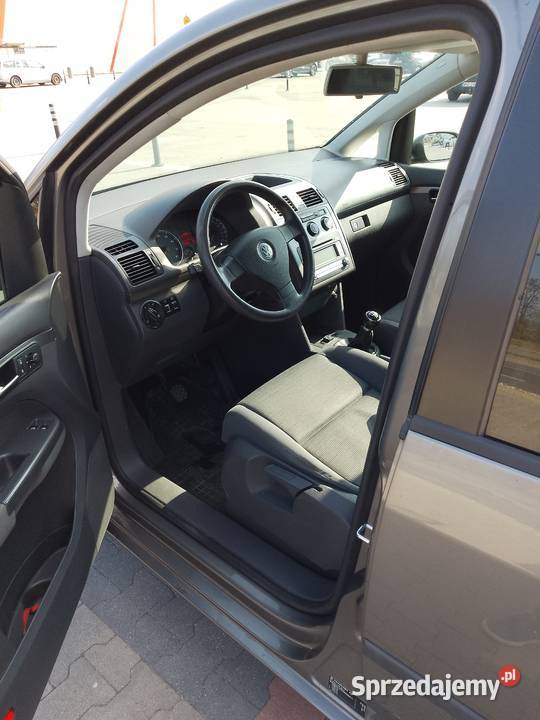 Volkswagen Touran 16 mpiLPG 75KM Izabelin-Dziekanówek