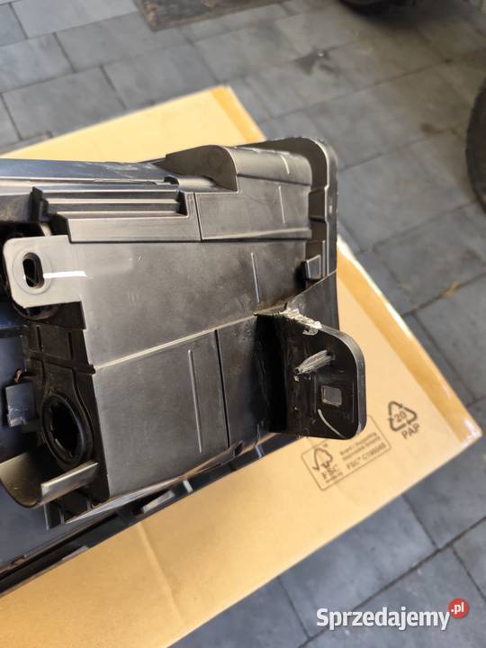 Lampa Lampy przód Renault Trafic 3 ładne nie dostawcze Pilzno