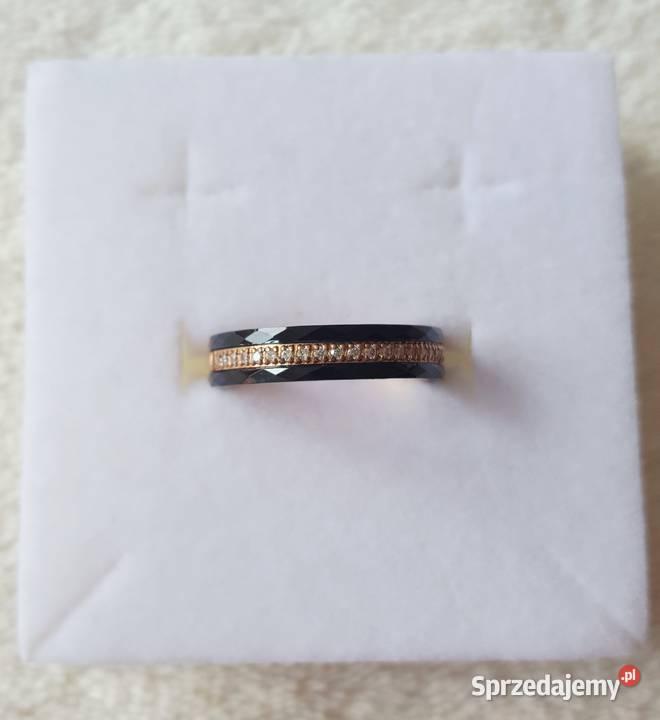 Nowy pierścionek obrączka złoty czarny kolor Zegarki i Biżuteria Szczecin