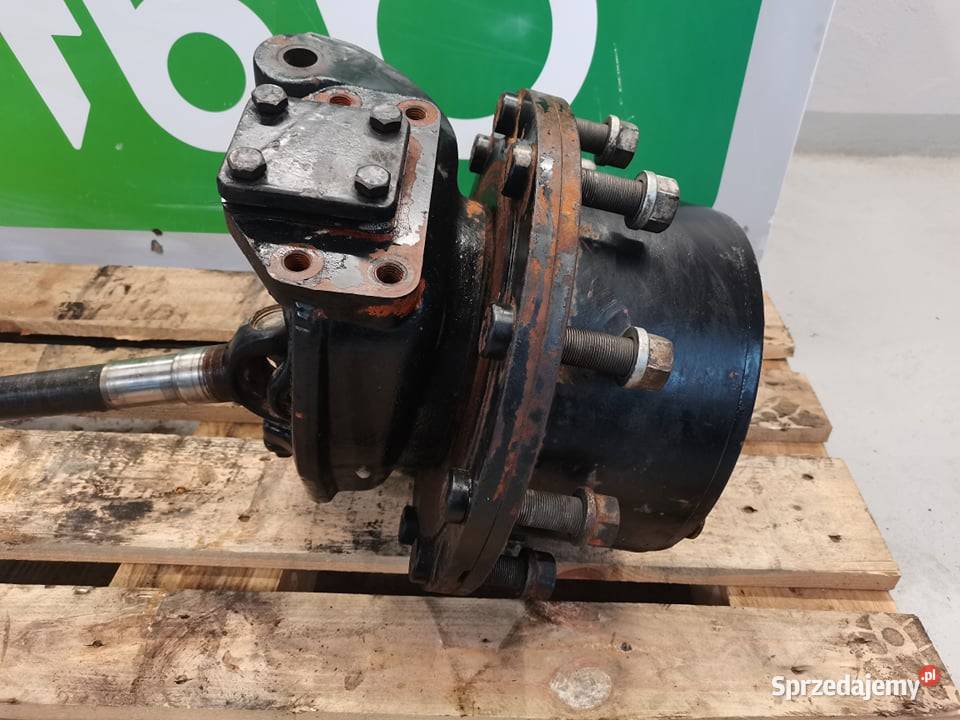 Zwolnica Zwrotnica lewa Massey Ferguson 7480 Wilkowo