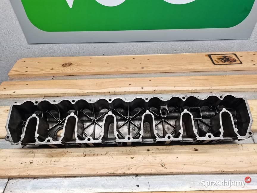 Pokrywa zaworowa Deutzfahr Agrotron BF6M 1013C Wilkowo sprzedam