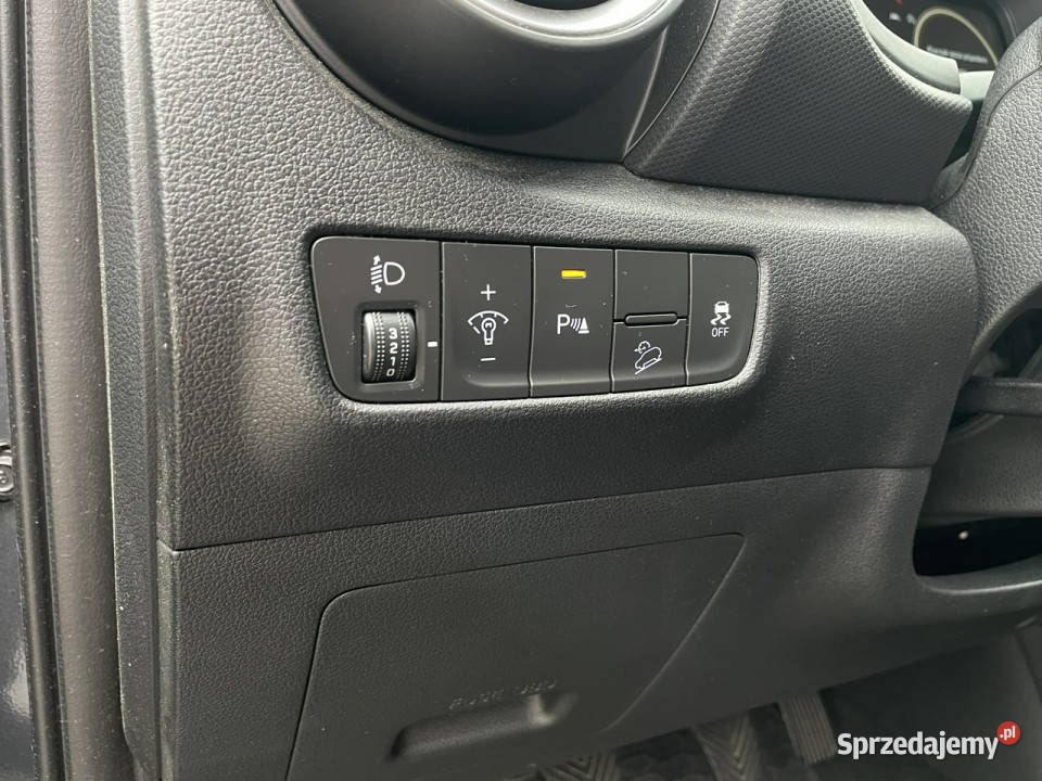 Hyundai Kona 10 TGDI 120 6MT SMART Kamera LED relingi dachowe Piotrków Trybunalski
