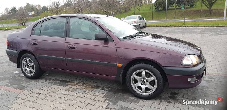 Toyota Avensis T22 Sedan 20 BGazKlima dolnośląskie Głogów sprzedam