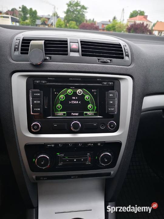 Skoda Octavia 2 FL 16 TDI 105 NAVI LED 1598cm3 świętokrzyskie Kielce