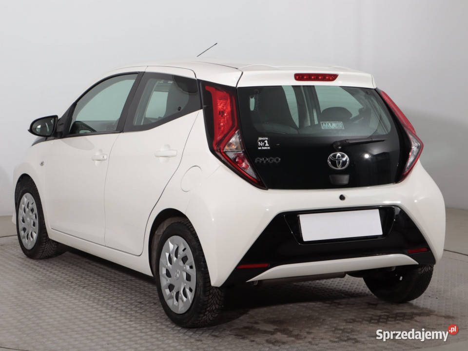Toyota Aygo 10 VVTi 68991km mazowieckie Piaseczno