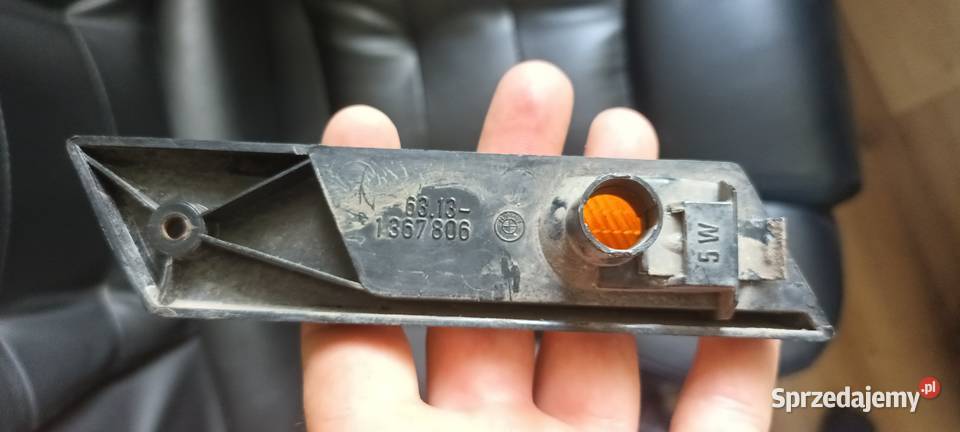 BMW E28 kierunkowskaz prawy oryginał Hella Warszawa sprzedam
