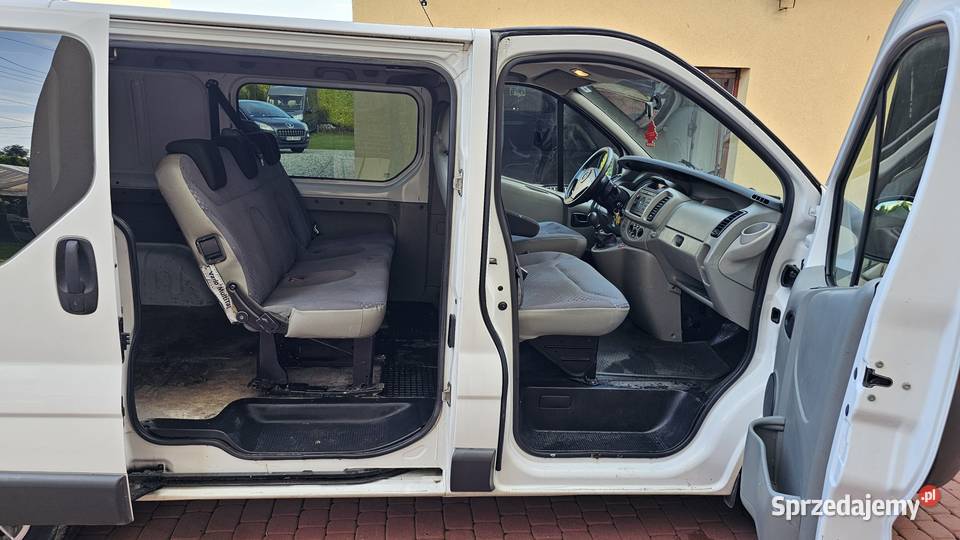 Opel Vivaro 6 os 19DTI 100 2003 Klima 6os Zarszyn