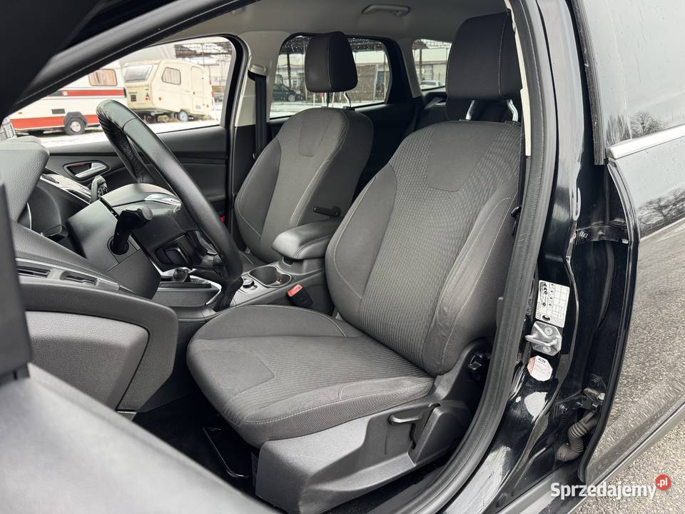 Ford Focus BENZYNA Klimatronik Nawigacja