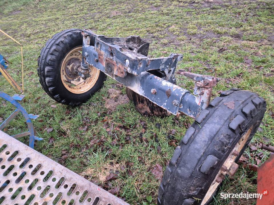 Przednia oś Ursus C330 kołyska koła zaczep Bucze