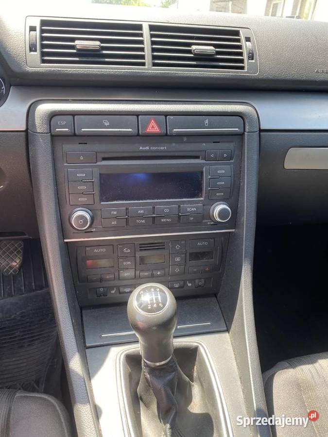 Audi a4b7 Avant hak rodzinny dobrze utrzymany Żmigród