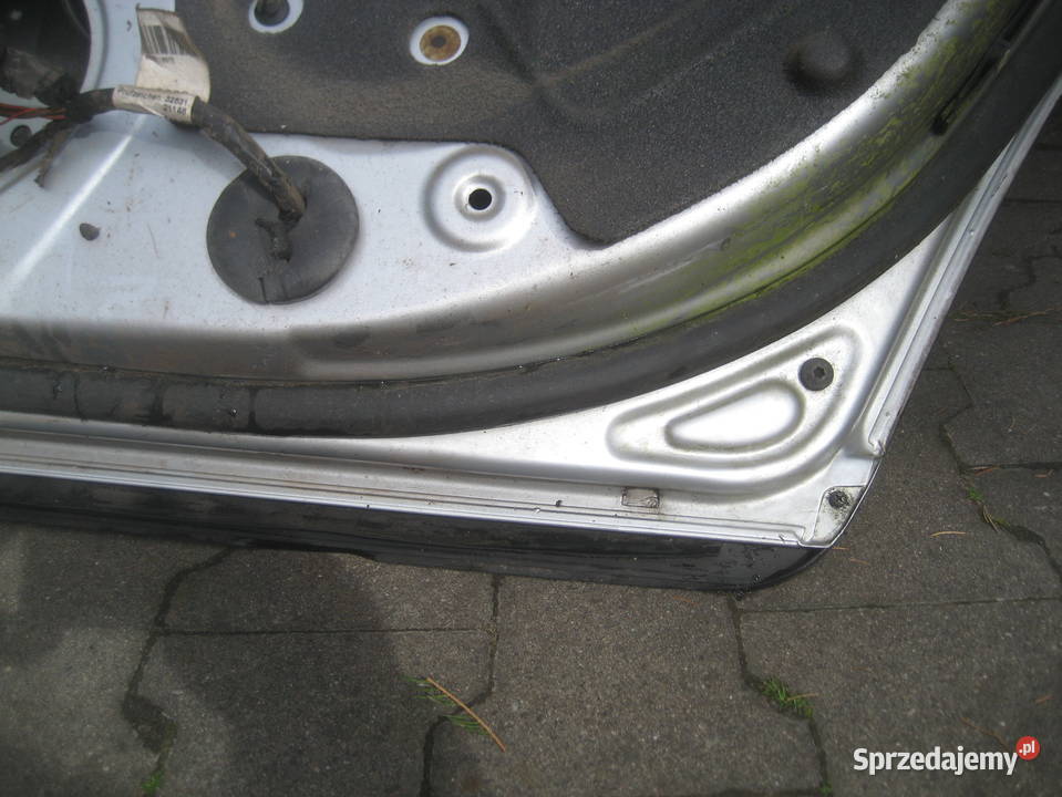 audi a4 b6 kombi małysz 0104r drzwi tył prawe Rakoniewice