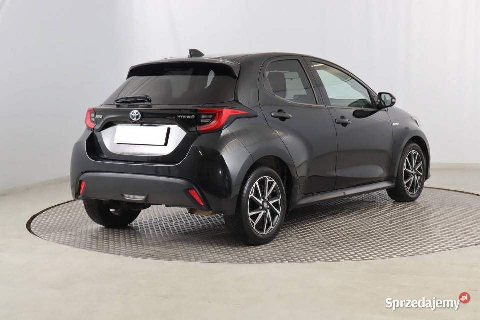 Toyota Yaris 15 VVTi Hybrid system Start-Stop