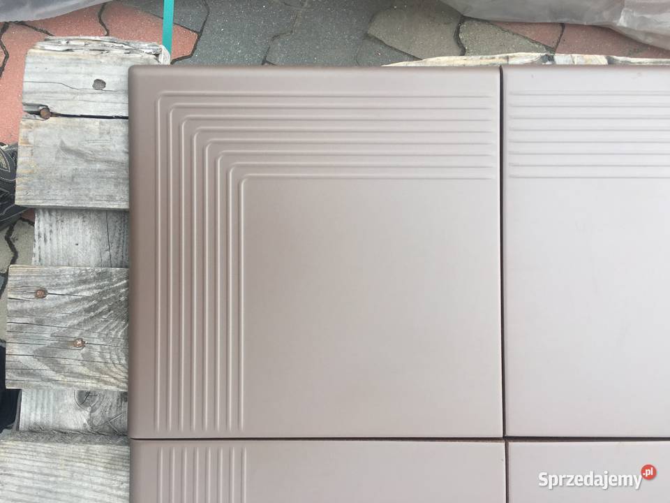 Klinkier stopnice narożne 30x30 firm PARADYŻ i