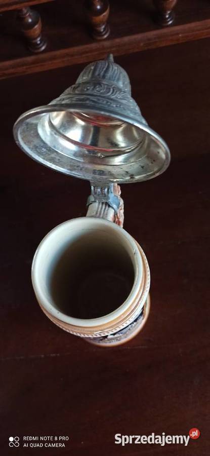 Kufel do piwa z cynową pokrywką Rathaus Bremen pomorskie