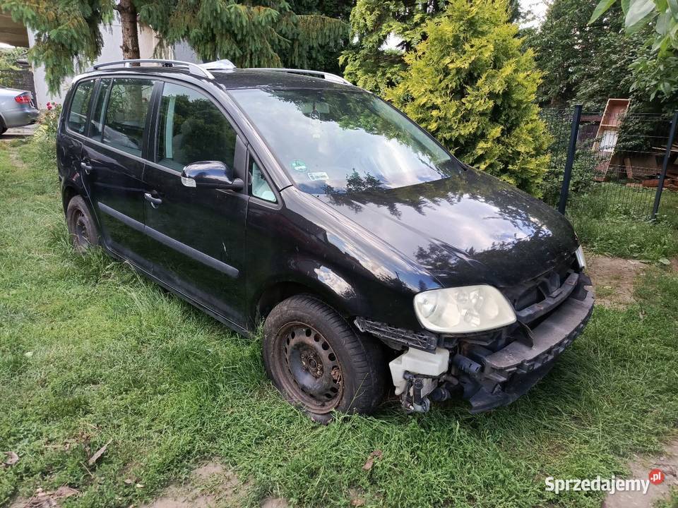 Volkswagen Touran 19tdi 6biegow 2003r uszkodzony Chęciny