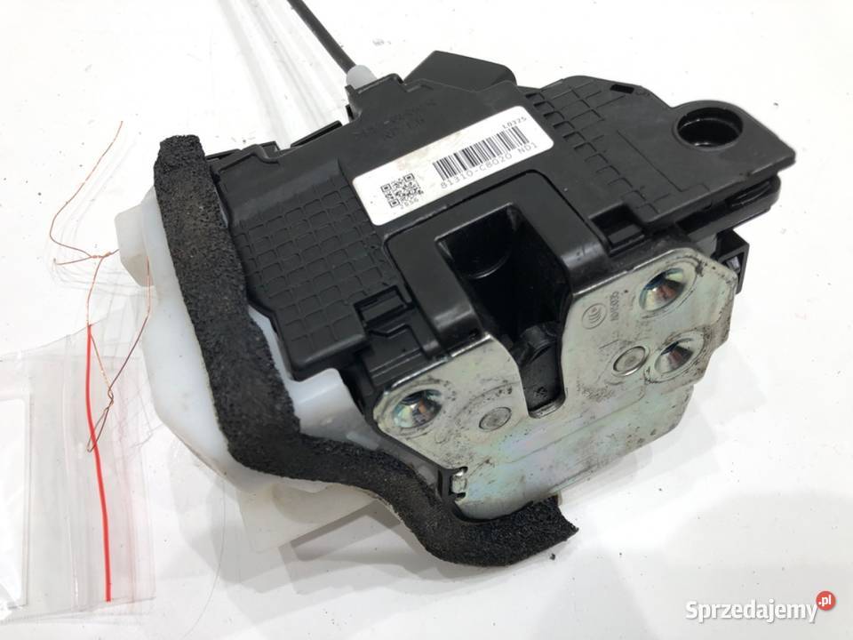ZAMEK DRZWI LEWY PRZÓD HYUNDAI i20 II Hatchback sprzedam