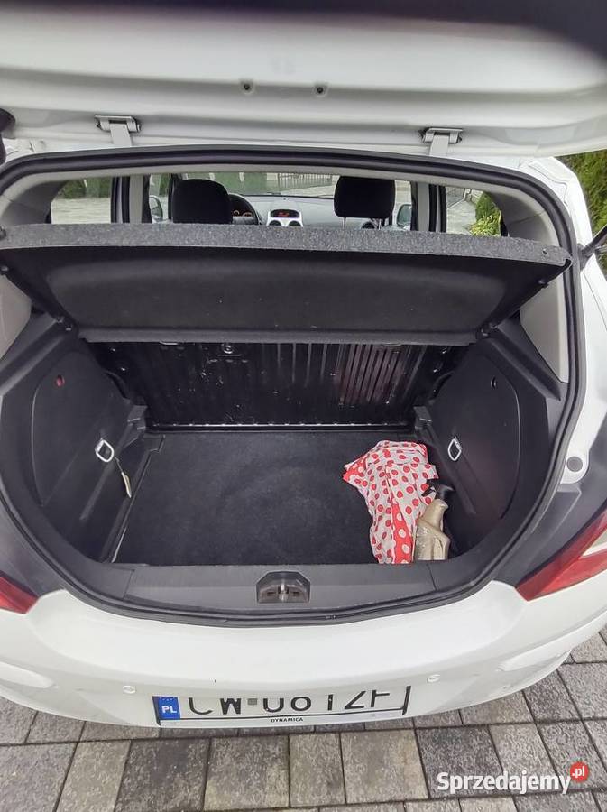 Opel Corsa D 13 CDTI produkcji 2014 kupiony w polskim salonie Samochody osobowe Nasiegniewo
