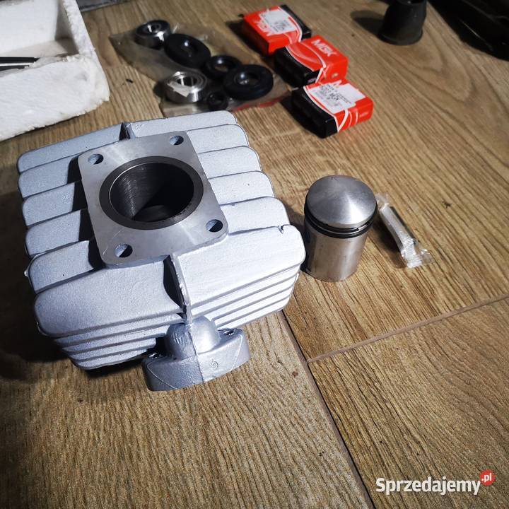 Motorynka plus masę nowych części Kraków