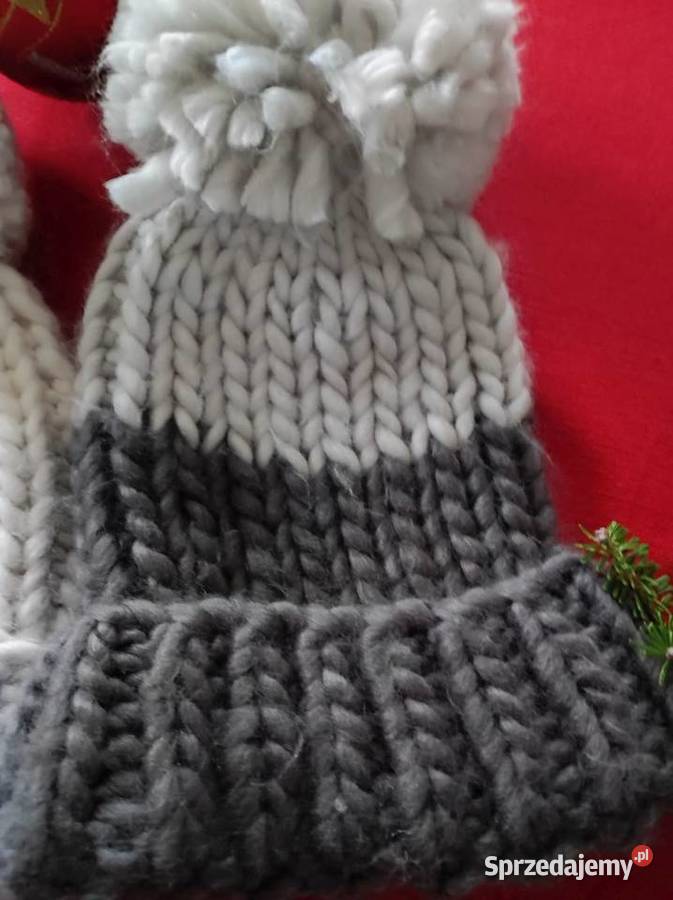 grube mięsiste czapki bliźniaczki z pomponem Nakrycia głowy