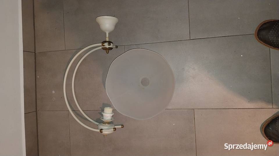 Lampa sufitowa ze szklanym kloszem kujawsko-pomorskie Ciechocinek