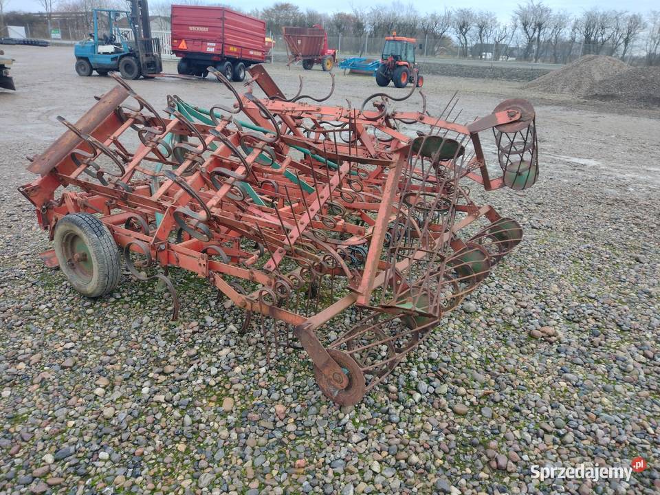Kultywator przedsiewny z wałkami szerokość 35 m nieuszkodzony Rolnictwo Sośno