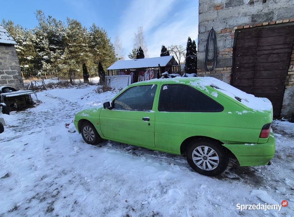 Sprzedam w całości bądź na części Ford eskort Escort sprzedam