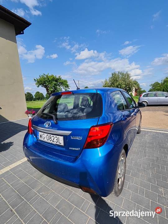 Toyota Yaris III 15 hybryd 2014 polift Garwolin