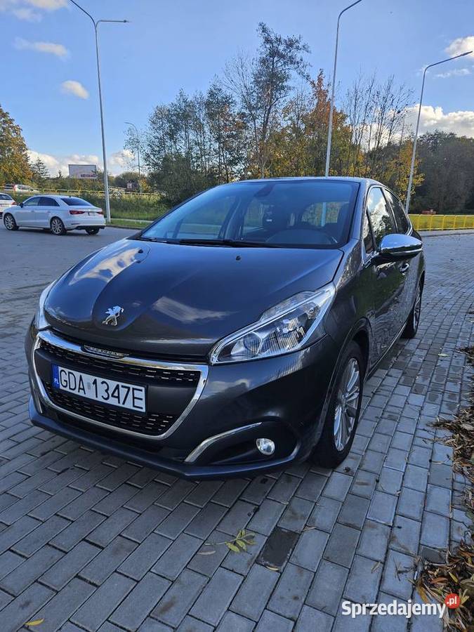 Peugeot 208 Bogate wyposażenie Niski przebieg ogranicznik prędkości Pruszcz Gdański