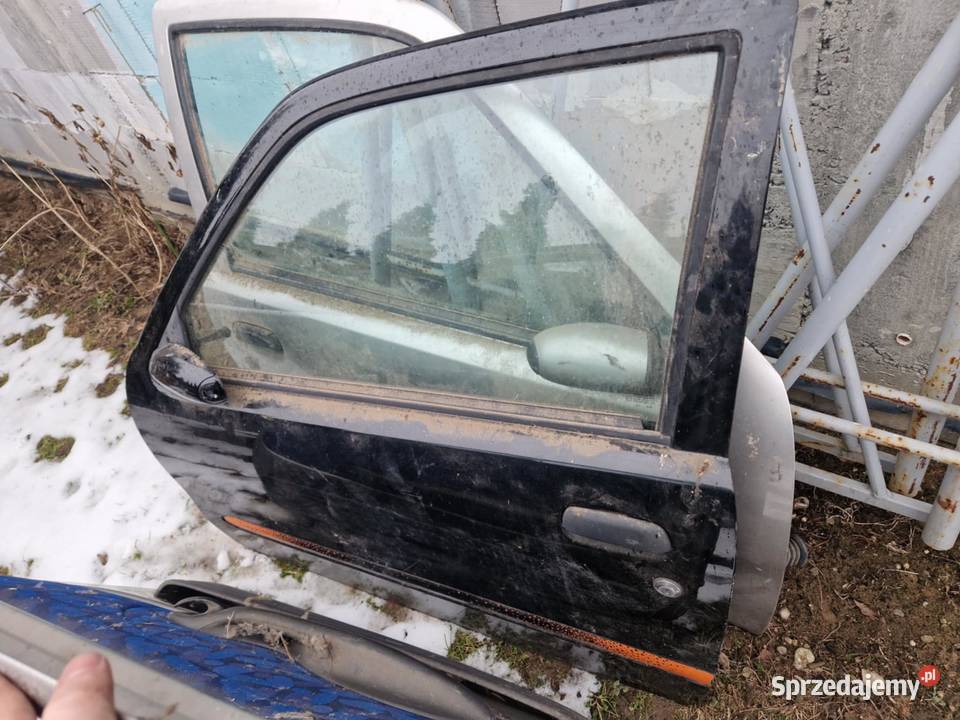 Komplet czarnych drzwi Seicento Sporting Mokrzyska