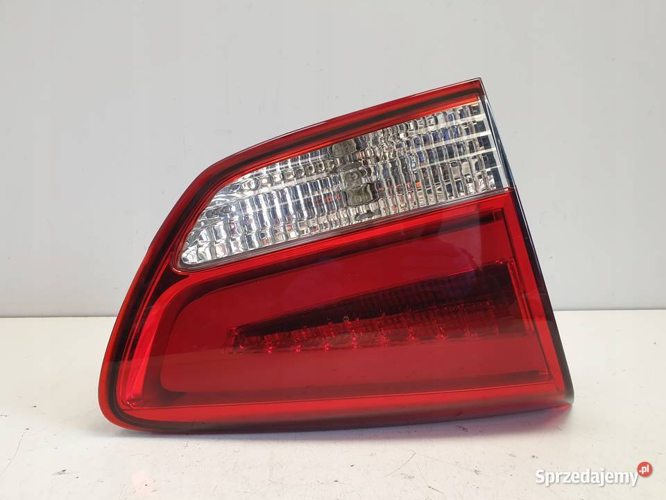 Kia Carens IV TYLNA LAMPA LEWA tył W KLAPE LED osobowe