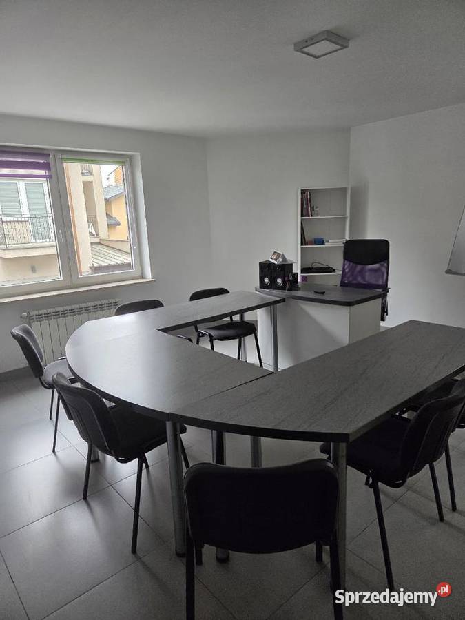 Posiadam do wynajęcia lokal biurowy Warka z klatki schodowej mazowieckie