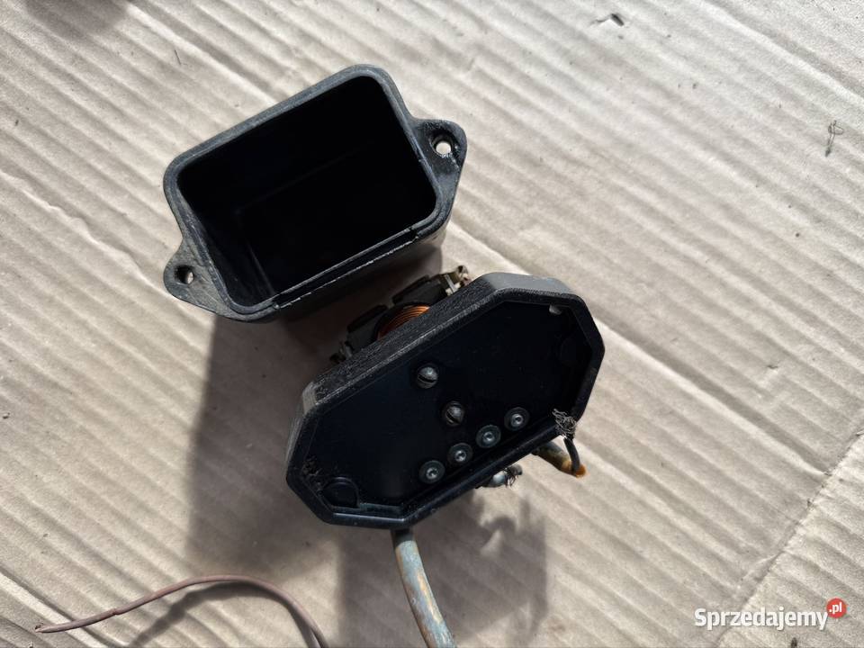 Regulator napięcia IŻ 49 56 PLANETA Brzozów
