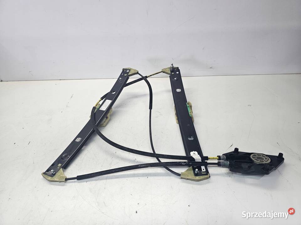 MECHANIZM SZYBY PRAWY PRZÓD AUDI A1 8X Przystajń