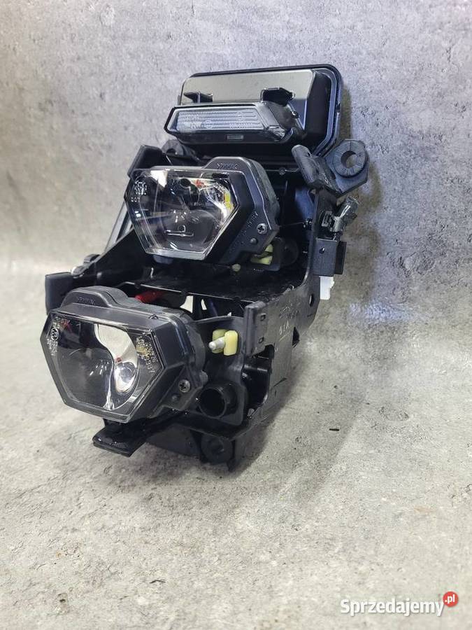 SUZUKI GSX8R GSX 8 R LAMPA REFLEKTOR PRZÓD LED Nowy Tomyśl