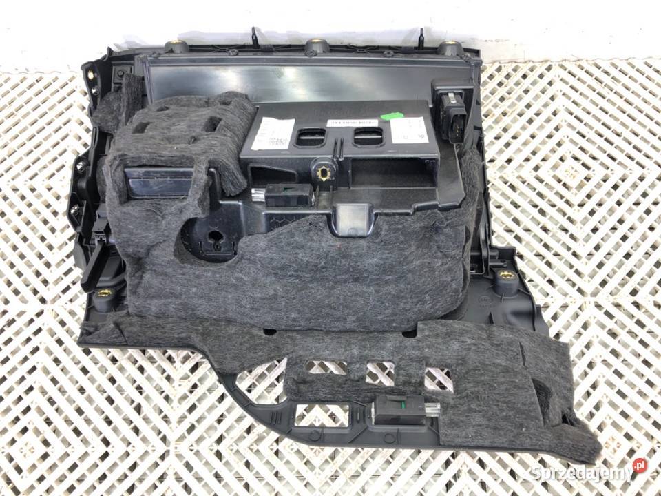 SCHOWEK PASAŻERA AUDI A8 D5 SedanLimuzyna