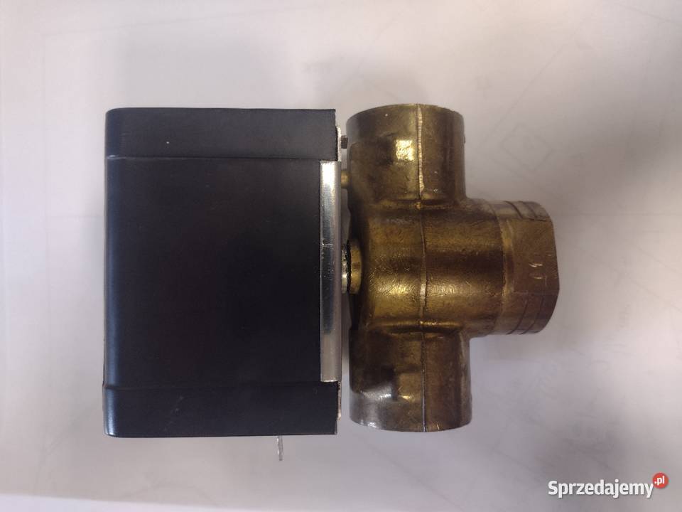 Trójdrogowy zawór strefowy z siłownikiem Stargard