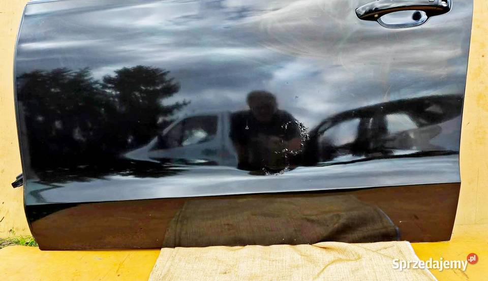AUDI A8D4 DRZWI LEWY PRZÓD ALUMINIOWE LAKIER Radom